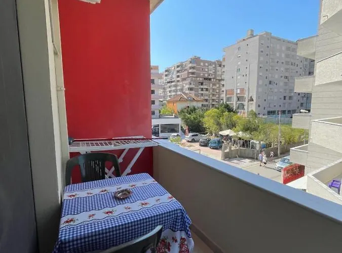 Festim Pensión 3*