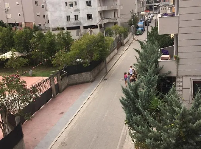 Festim 게스트하우스